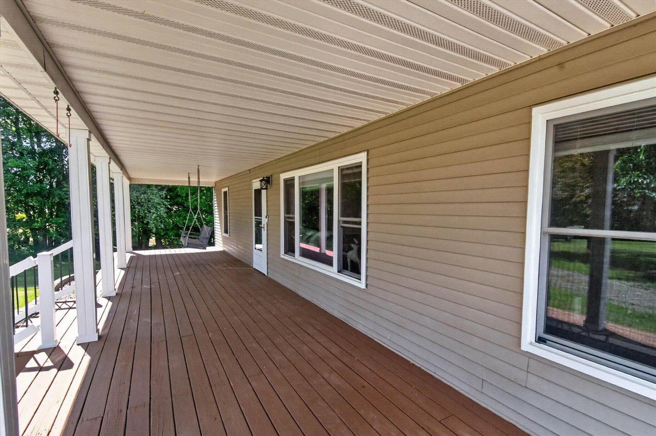 4722 Root Station Road Jackson, MI 49201 - Photo 7 of 47
