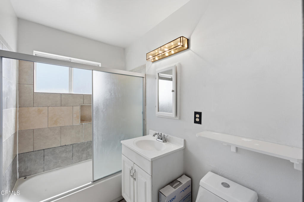 555 Del Sur Way Oxnard, CA 93033 - Photo 15 of 24