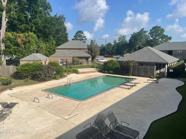 $76,500 | 3121 Johnston Street, Unit 128, Lafayette, LA 70503