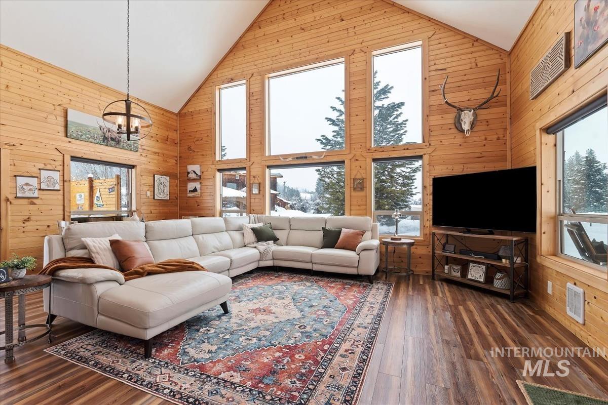 3 Boone Road Garden Valley, ID 83622 - Photo 2 of 46