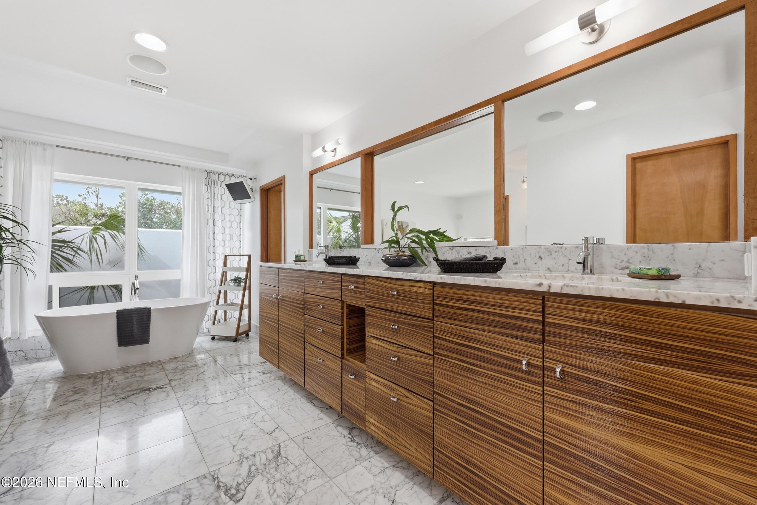 8071 Pine Lake Road Jacksonville, FL 32256 - Photo 59 of 79 the real estateographers_041