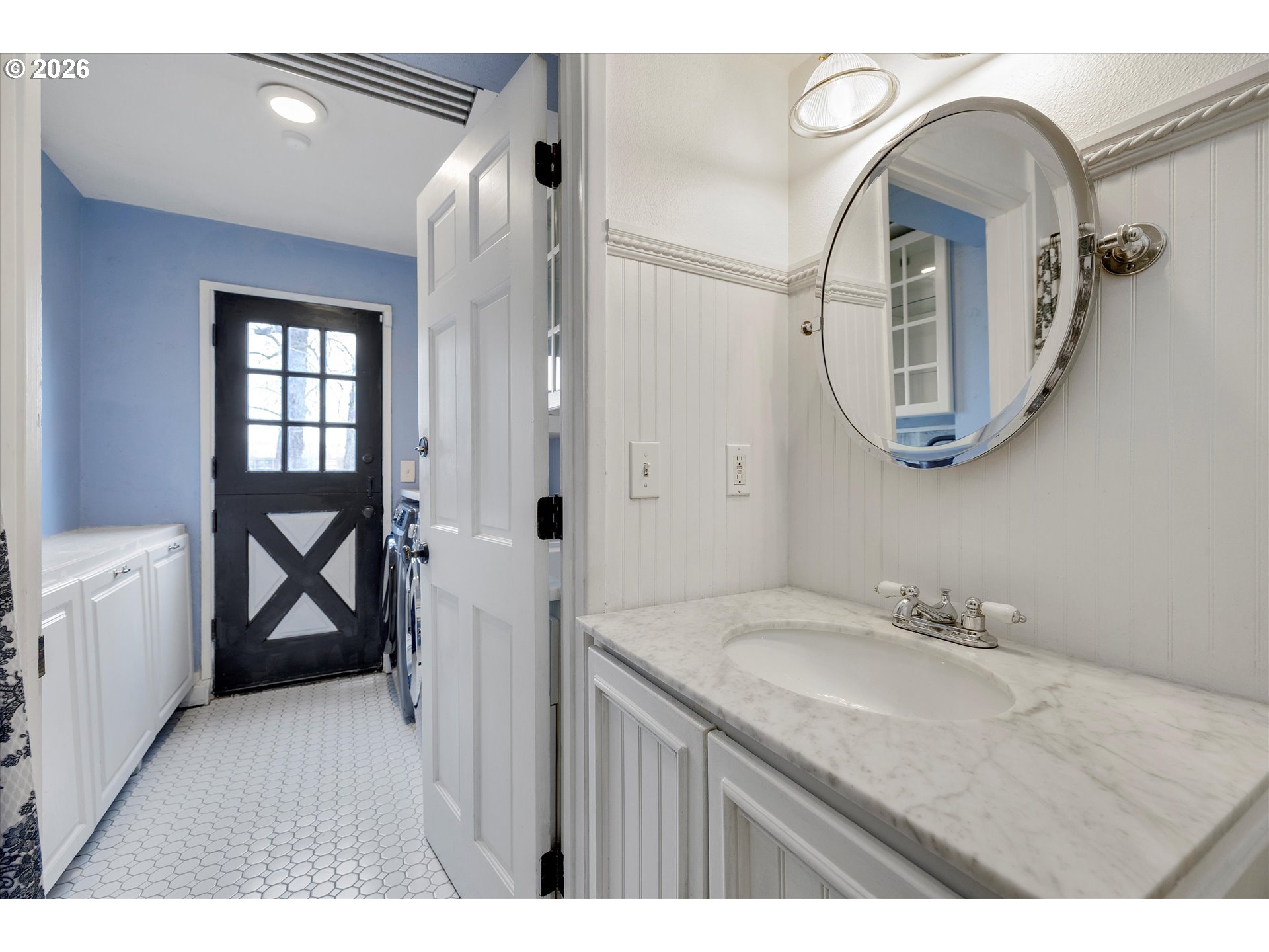 5557 River Street West Linn, OR 97068 - Photo 23 of 47 Bathroom