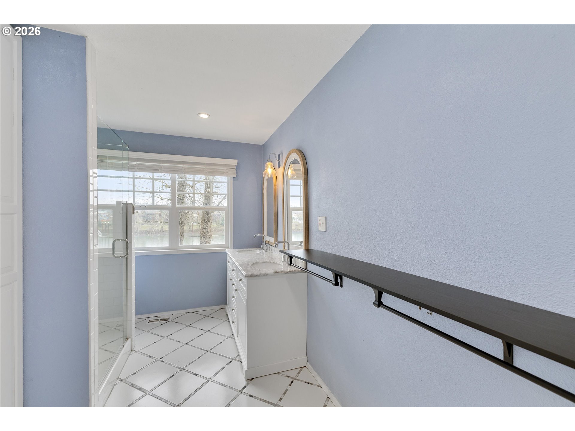 5557 River Street West Linn, OR 97068 - Photo 29 of 47 Bathroom, Attached