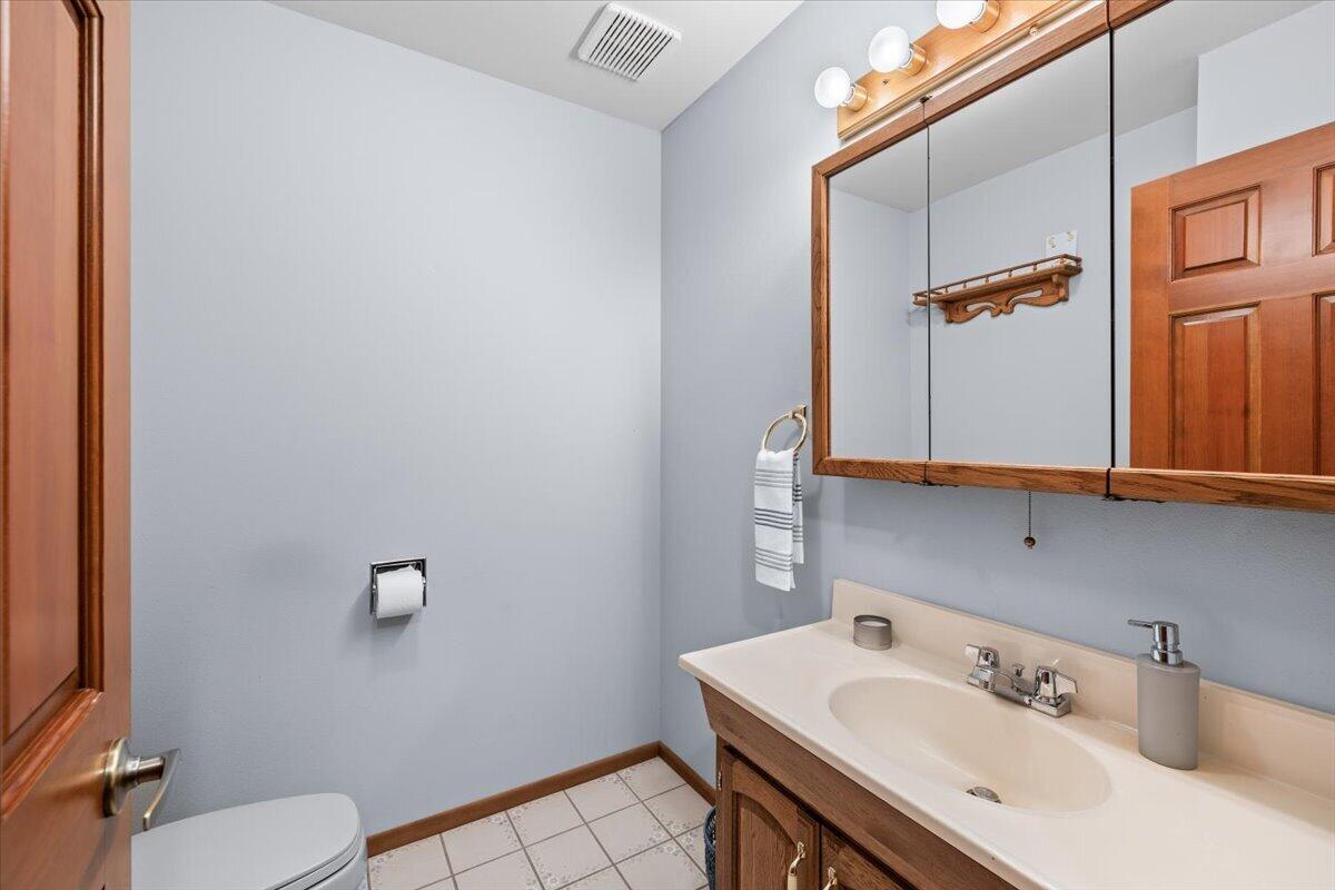 2267 Old Military Road Central Point, OR 97502 - Photo 21 of 39