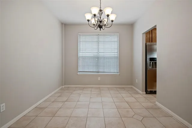 $2,990 | 35 North York Gate Court, The Woodlands, TX 77382