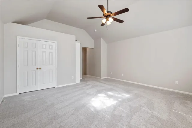 $2,990 | 35 North York Gate Court, The Woodlands, TX 77382