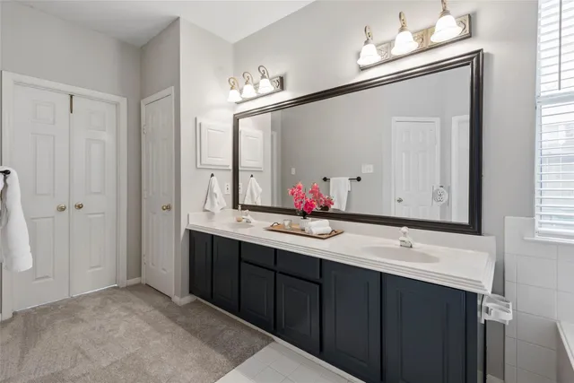 $2,990 | 35 North York Gate Court, The Woodlands, TX 77382