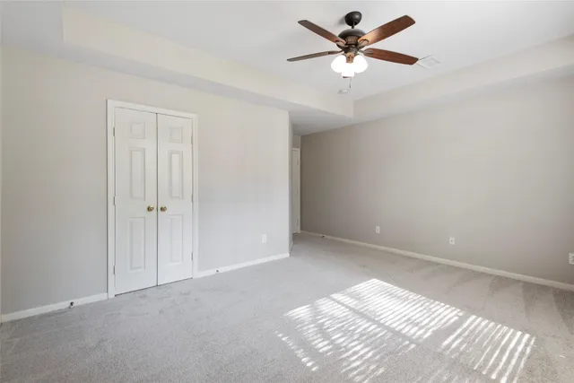 $2,990 | 35 North York Gate Court, The Woodlands, TX 77382