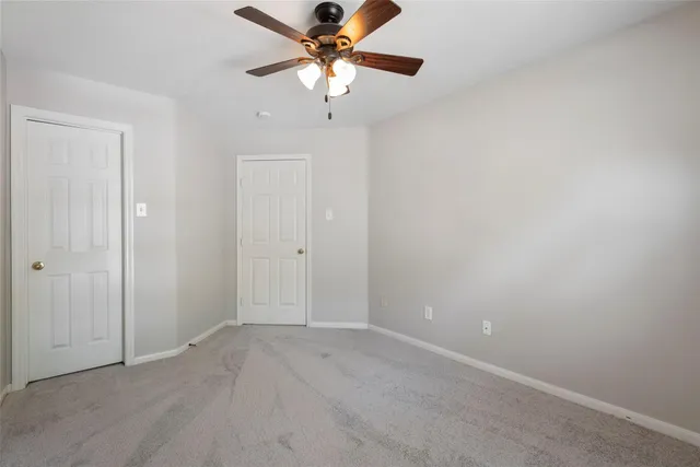 $2,990 | 35 North York Gate Court, The Woodlands, TX 77382