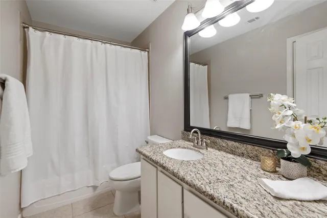 $2,990 | 35 North York Gate Court, The Woodlands, TX 77382