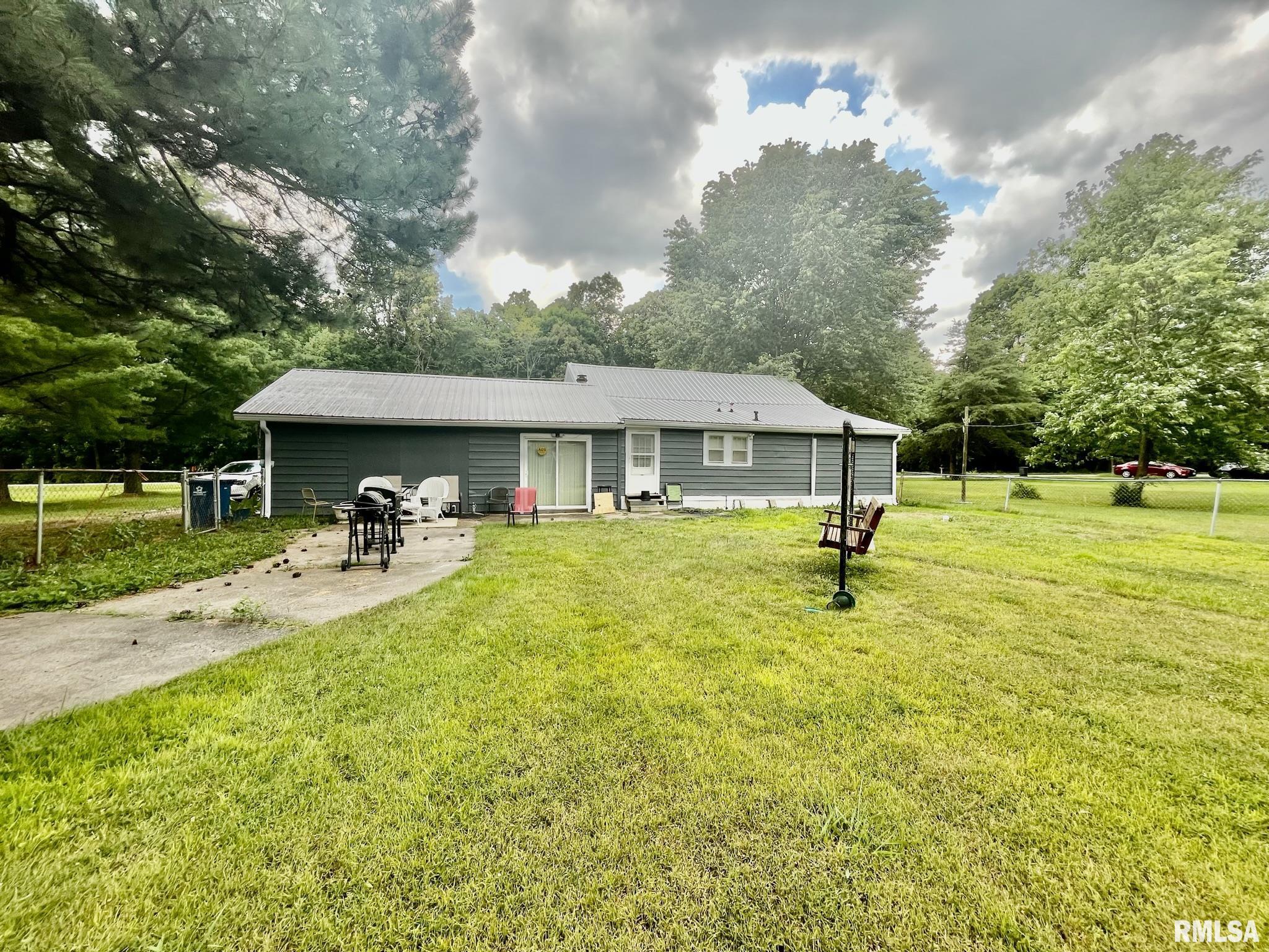 3668 Strawberry Road Brookport, IL 62910 - Photo 4 of 27