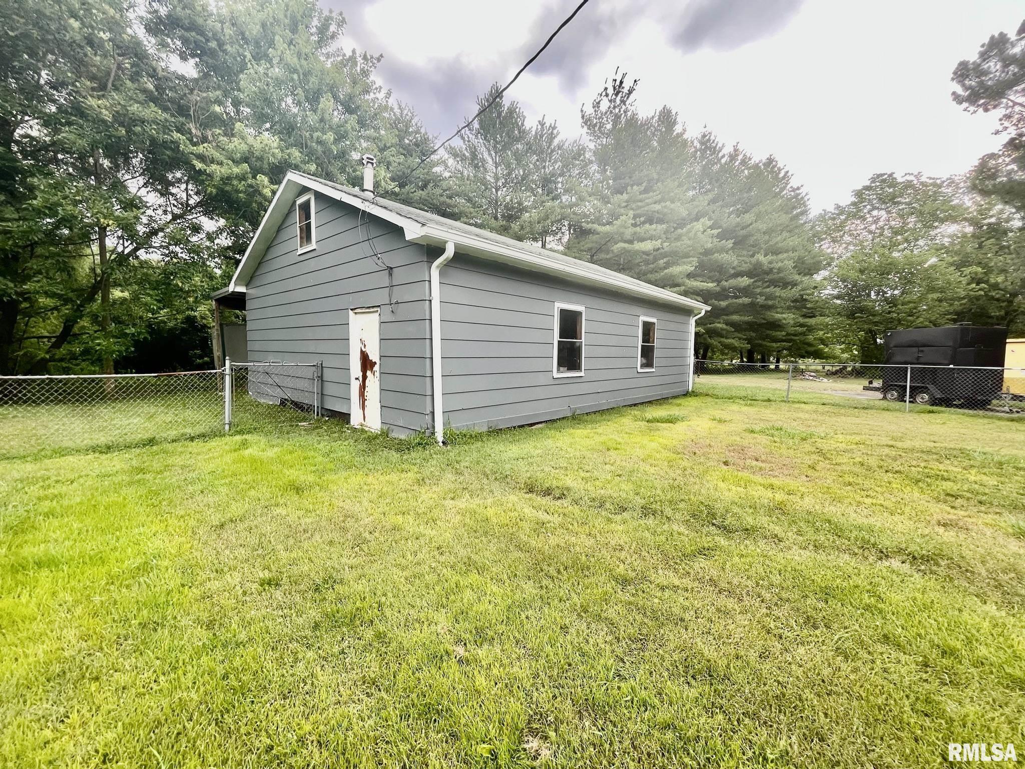 3668 Strawberry Road Brookport, IL 62910 - Photo 9 of 27