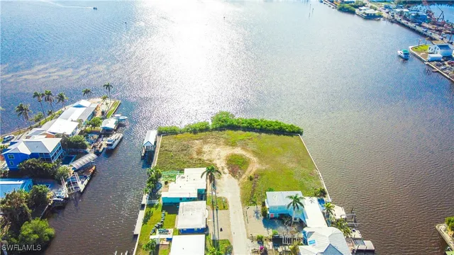 $445,000 | 2639 2nd Street, Cape Coral, FL 33993