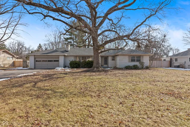 $300,000 | 8743 Washington Blvd E Drive, Indianapolis, IN 46240