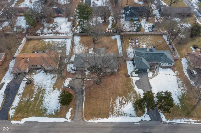 $300,000 | 8743 Washington Blvd E Drive, Indianapolis, IN 46240