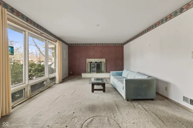 $300,000 | 8743 Washington Blvd E Drive, Indianapolis, IN 46240