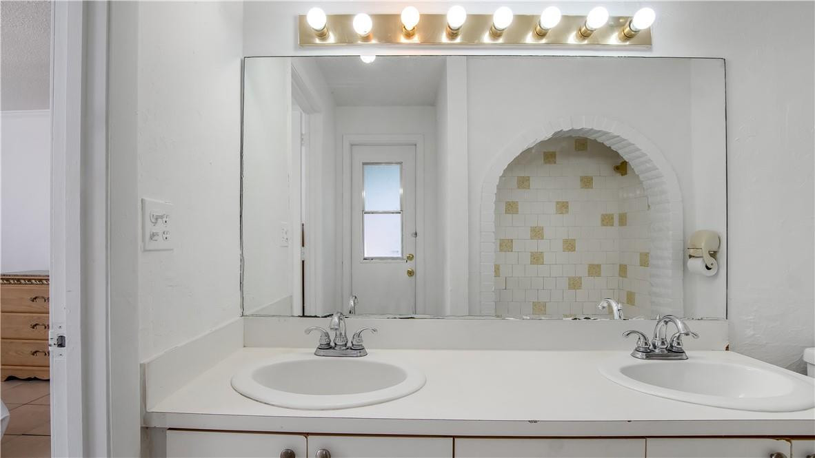 4987 Southwest 4th Street Pompano Beach, FL 33068 - Photo 18 of 31 master bath, dual sinks