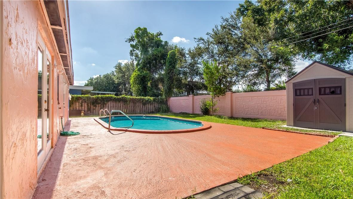 4987 Southwest 4th Street Pompano Beach, FL 33068 - Photo 30 of 31 Photo 30