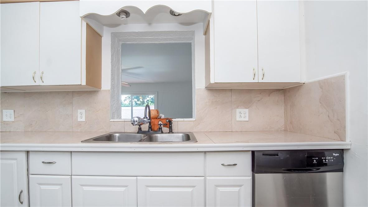 4987 Southwest 4th Street Pompano Beach, FL 33068 - Photo 9 of 31 Photo 9