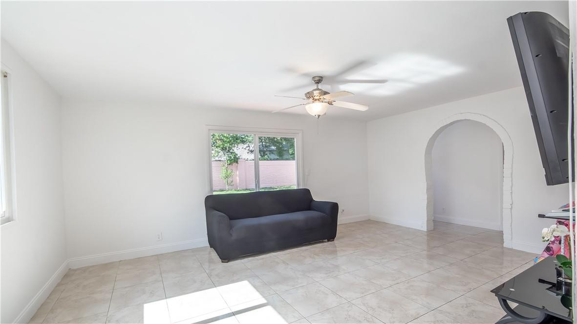4987 Southwest 4th Street Pompano Beach, FL 33068 - Photo 10 of 31 Photo 10