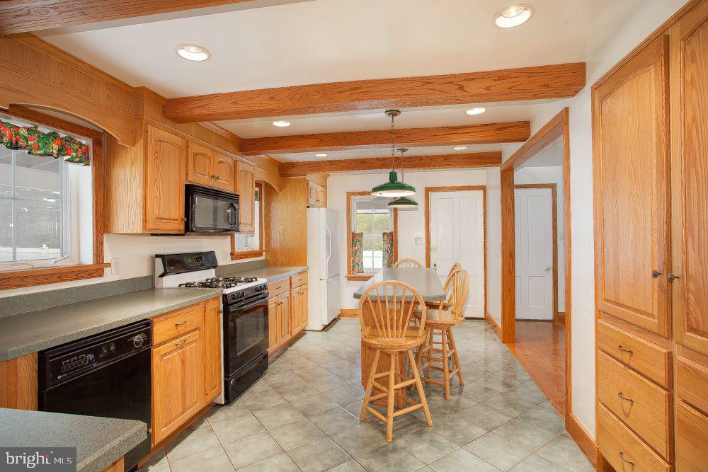 4263 Carlisle Road Gardners, PA 17324 - Photo 6 of 24 Gallery Image 6