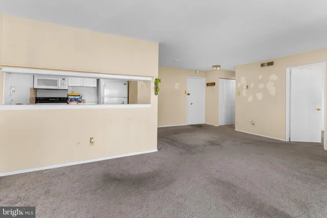 $109,000 | 1570 The Fairway, Unit 402E, Jenkintown, PA 19046