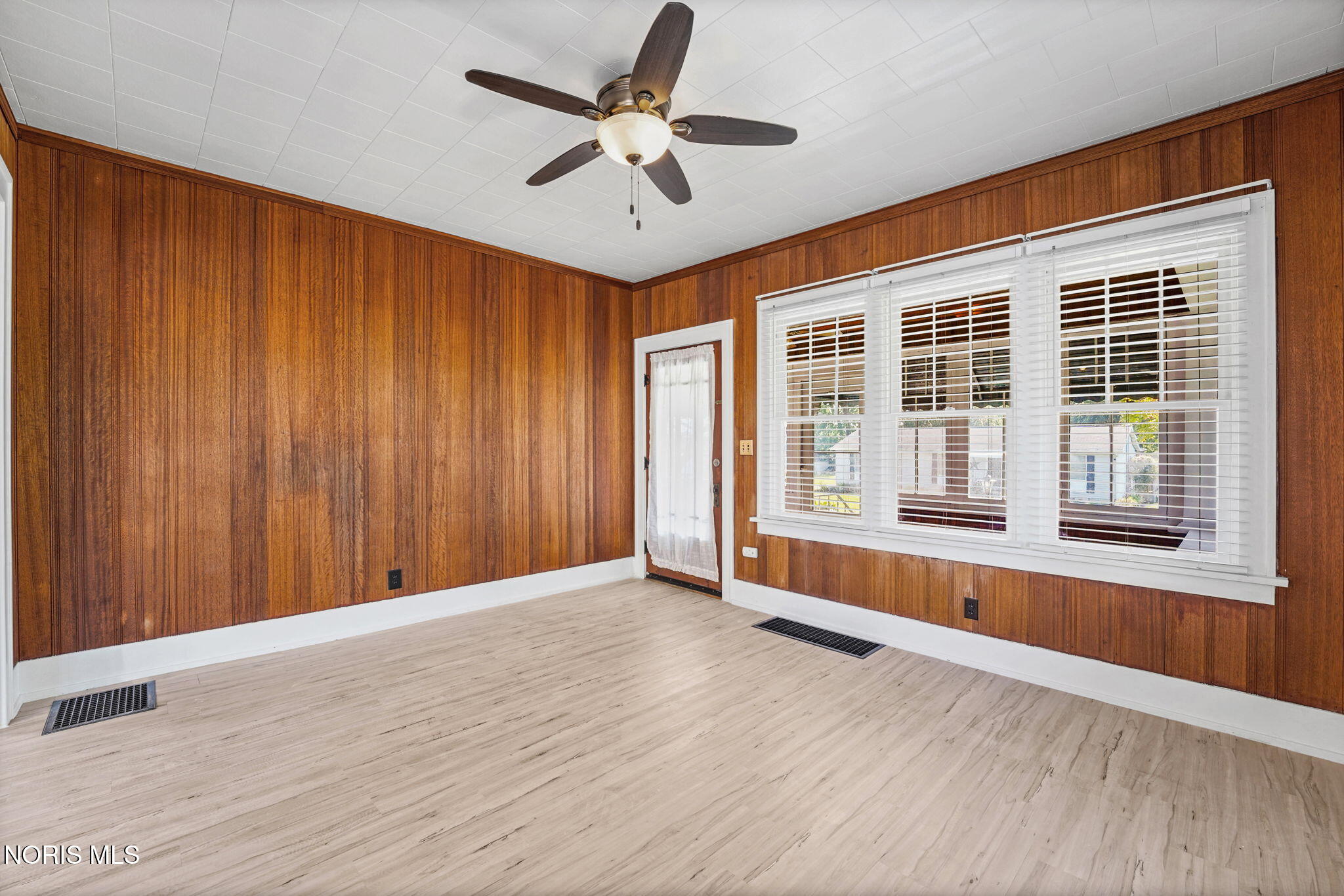 207 Rhodes Avenue North Baltimore, OH 45872 - Photo 5 of 28 Gallery Image 5