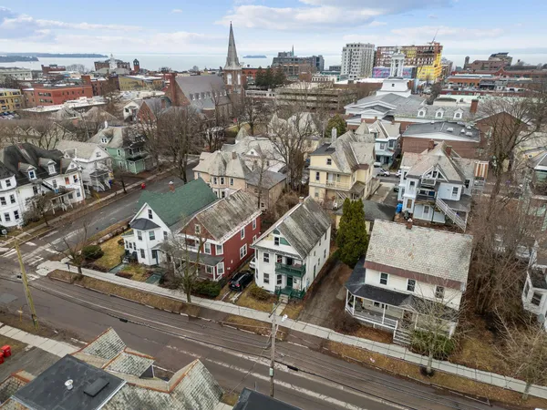 $489,900 | 35 South Union Street, Burlington, VT 05401