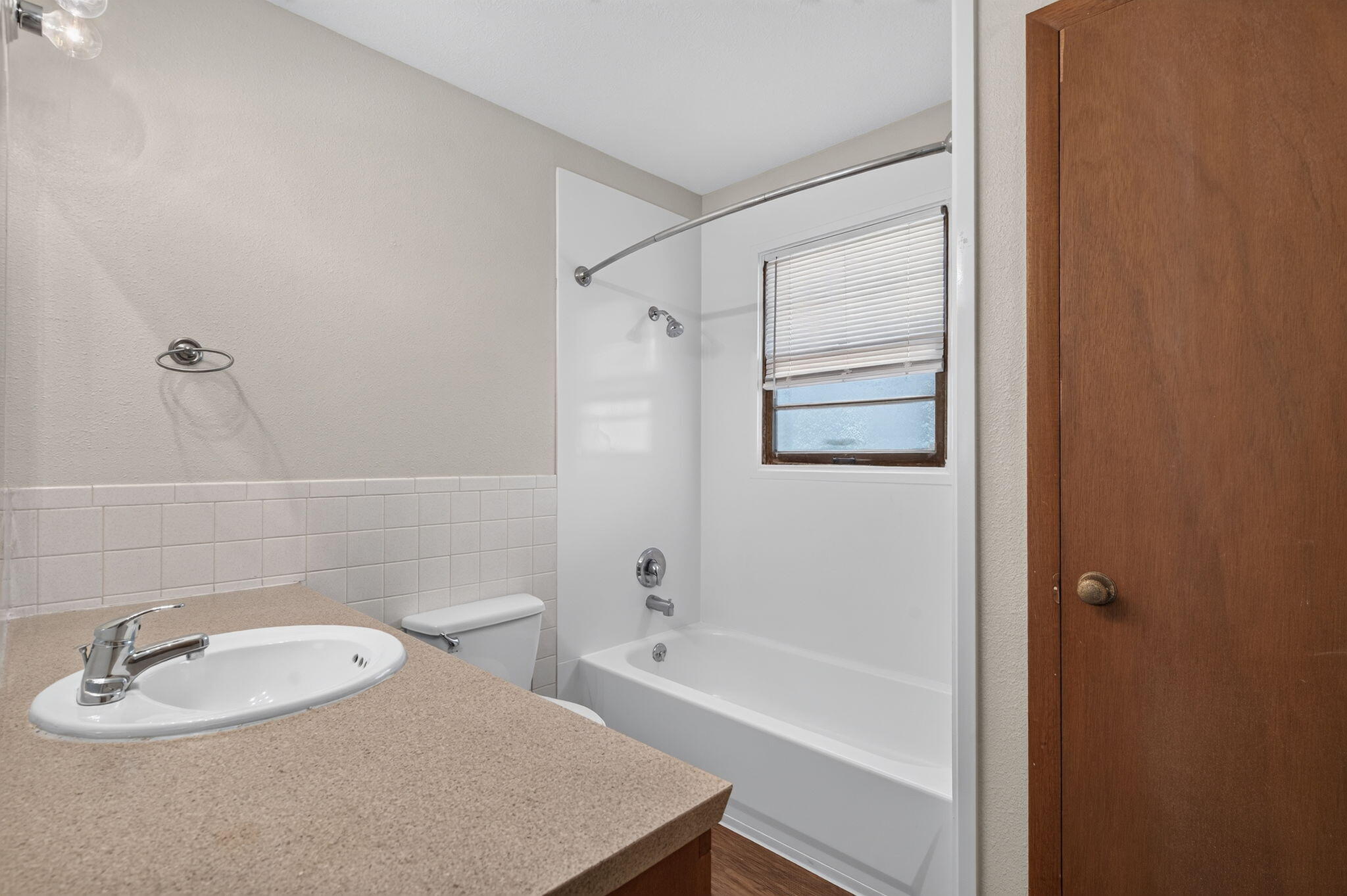 1009 East Walnut Street, Unit 4 Springfield, MO 65806 - Photo 17 of 24 17-web-or-mls-HWJ04683