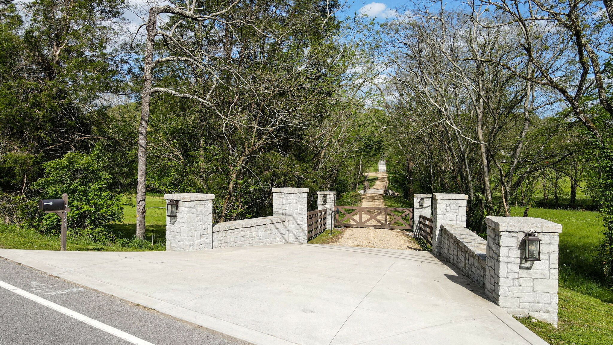 7623 River Rd Pike Nashville, TN 37209 - Photo 7 of 47 Gallery Image 7