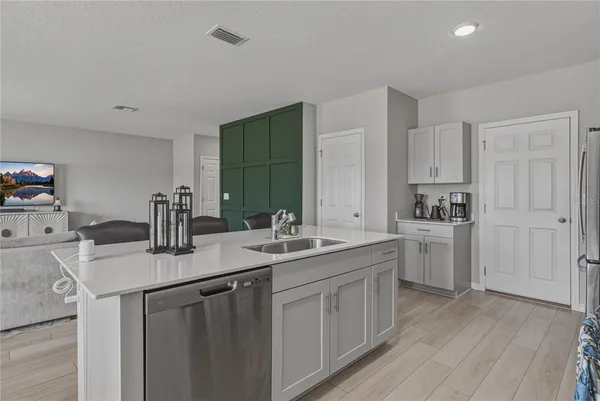 $439,000 | 5508 Summer Sunset Drive, Apollo Beach, FL 33572