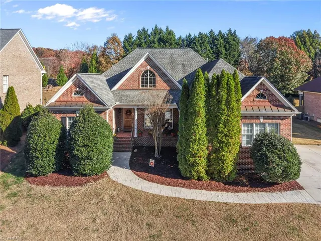 $550,000 | 2403 North Beech Lane, Greensboro, NC 27455