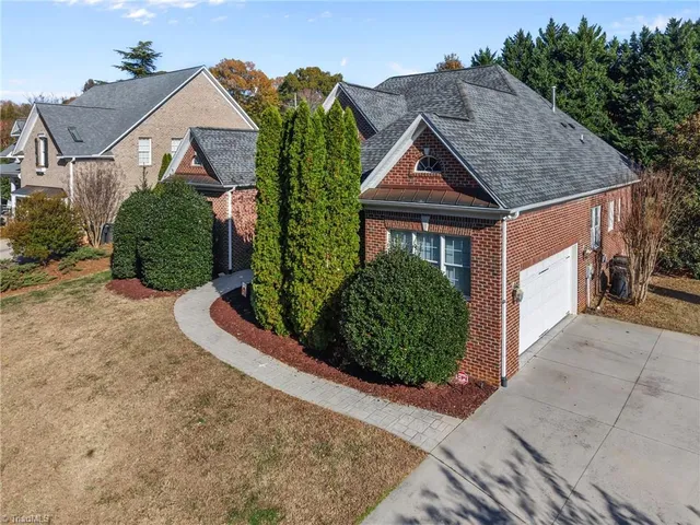 $550,000 | 2403 North Beech Lane, Greensboro, NC 27455