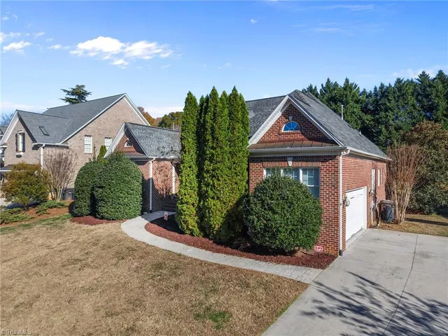 $550,000 | 2403 North Beech Lane, Greensboro, NC 27455