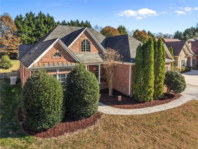 $550,000 | 2403 North Beech Lane, Greensboro, NC 27455