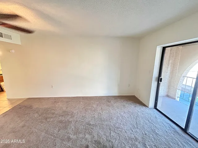 $950 | 3033 East Devonshire Avenue, Unit 3008, Phoenix, AZ 85016