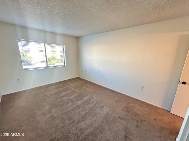 $950 | 3033 East Devonshire Avenue, Unit 3008, Phoenix, AZ 85016