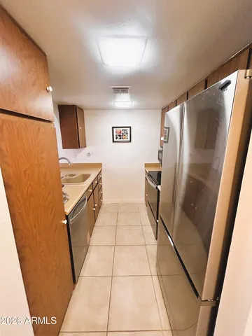 $950 | 3033 East Devonshire Avenue, Unit 3008, Phoenix, AZ 85016
