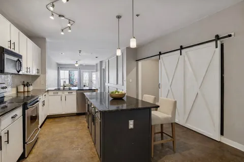 $449,000 | 1803 Broadway, Unit 504, Nashville, TN 37203
