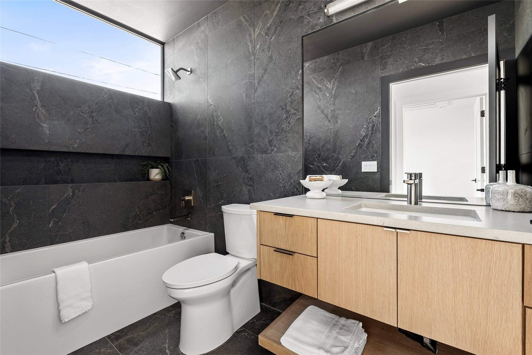 44 Chicon Street, Unit 1 Austin, TX 78702 - Photo 7 of 29 wall to wall tile