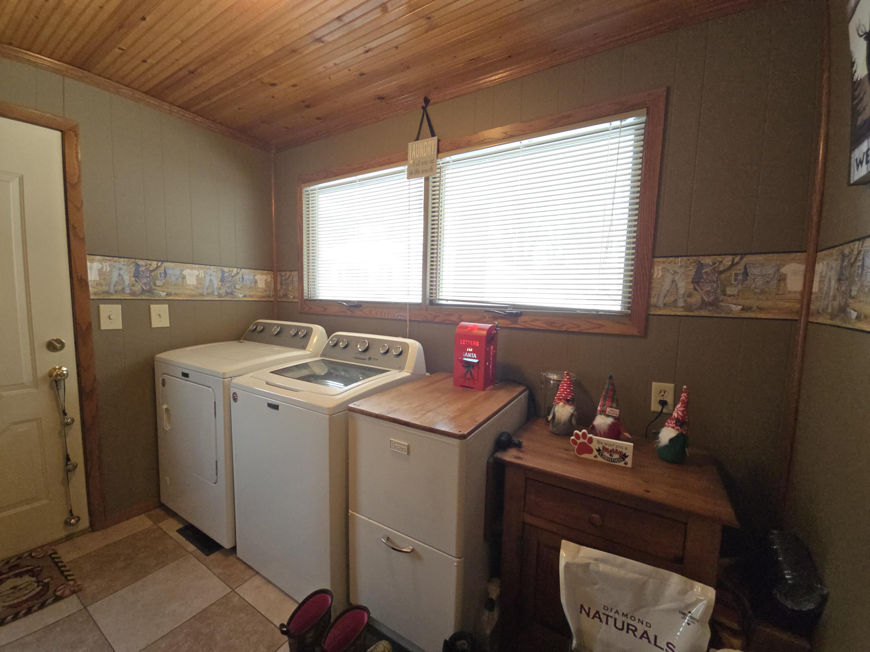 229 Palmer Avenue Colon, MI 49040 - Photo 15 of 51 1000066870