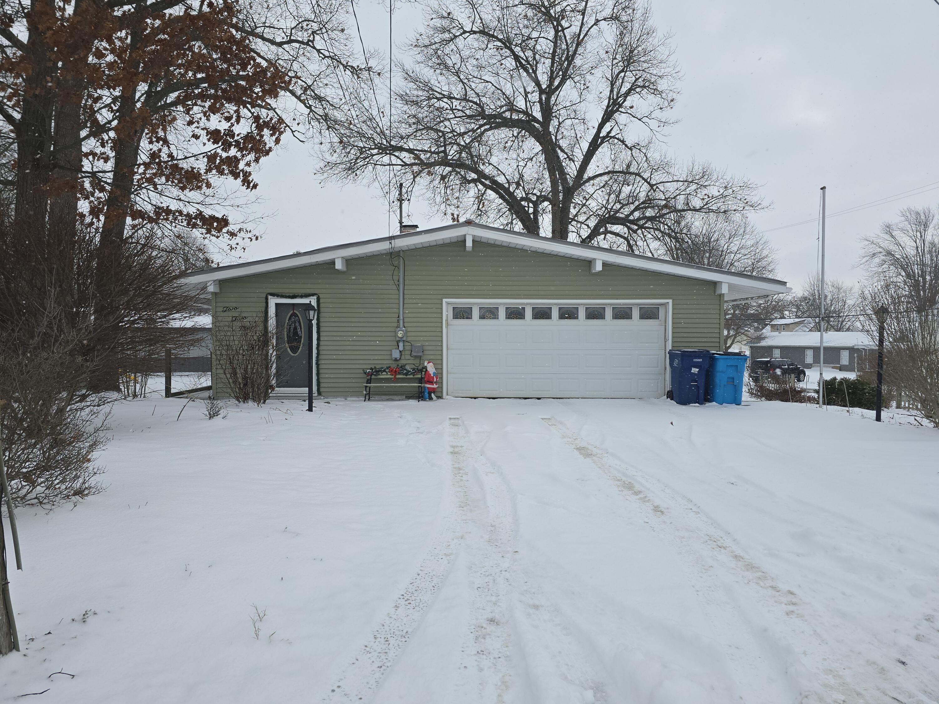 229 Palmer Avenue Colon, MI 49040 - Photo 2 of 51 1000066947