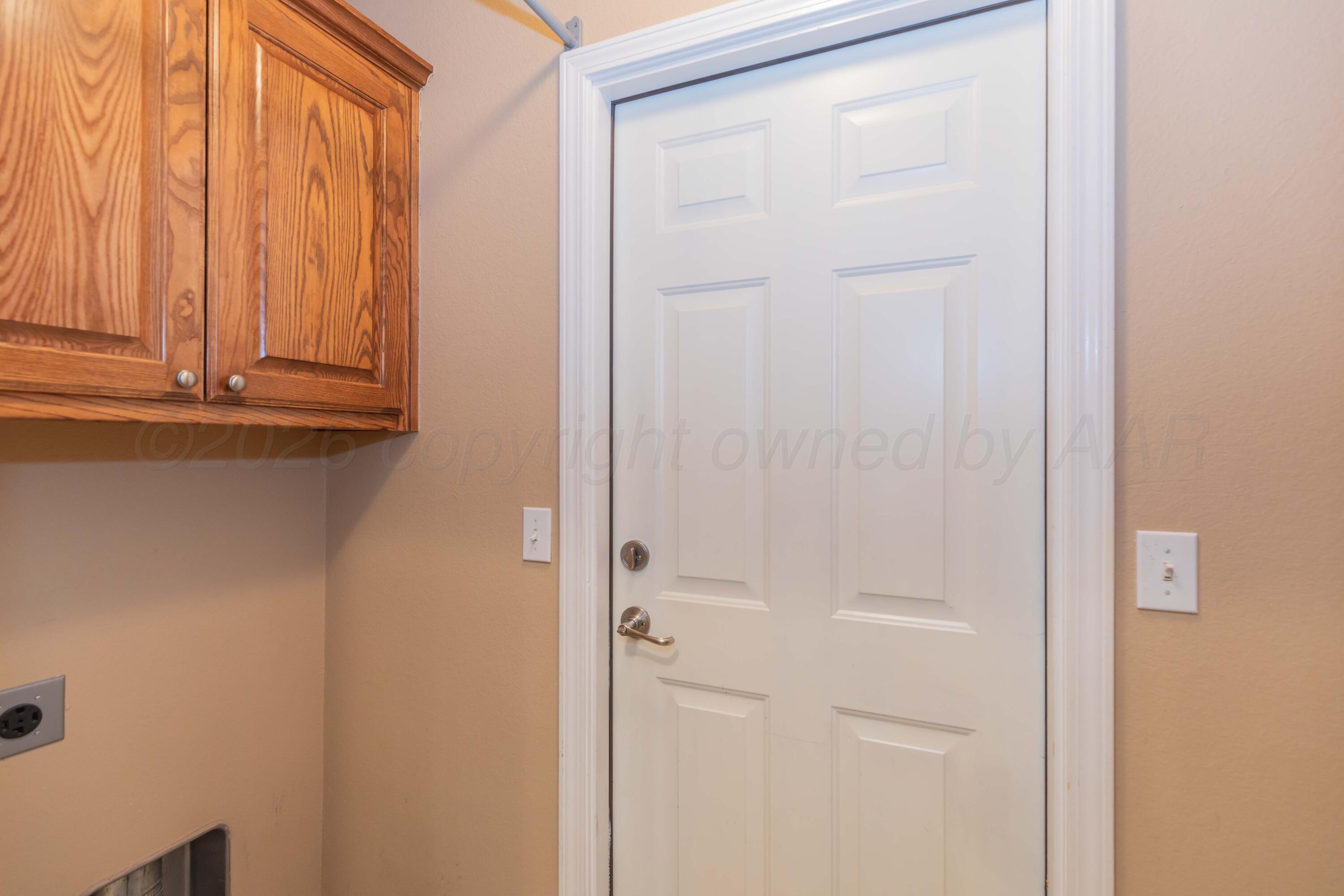 4519 Ida Louise Court Amarillo, TX 79110 - Photo 26 of 28 UTILITY VIEW 2