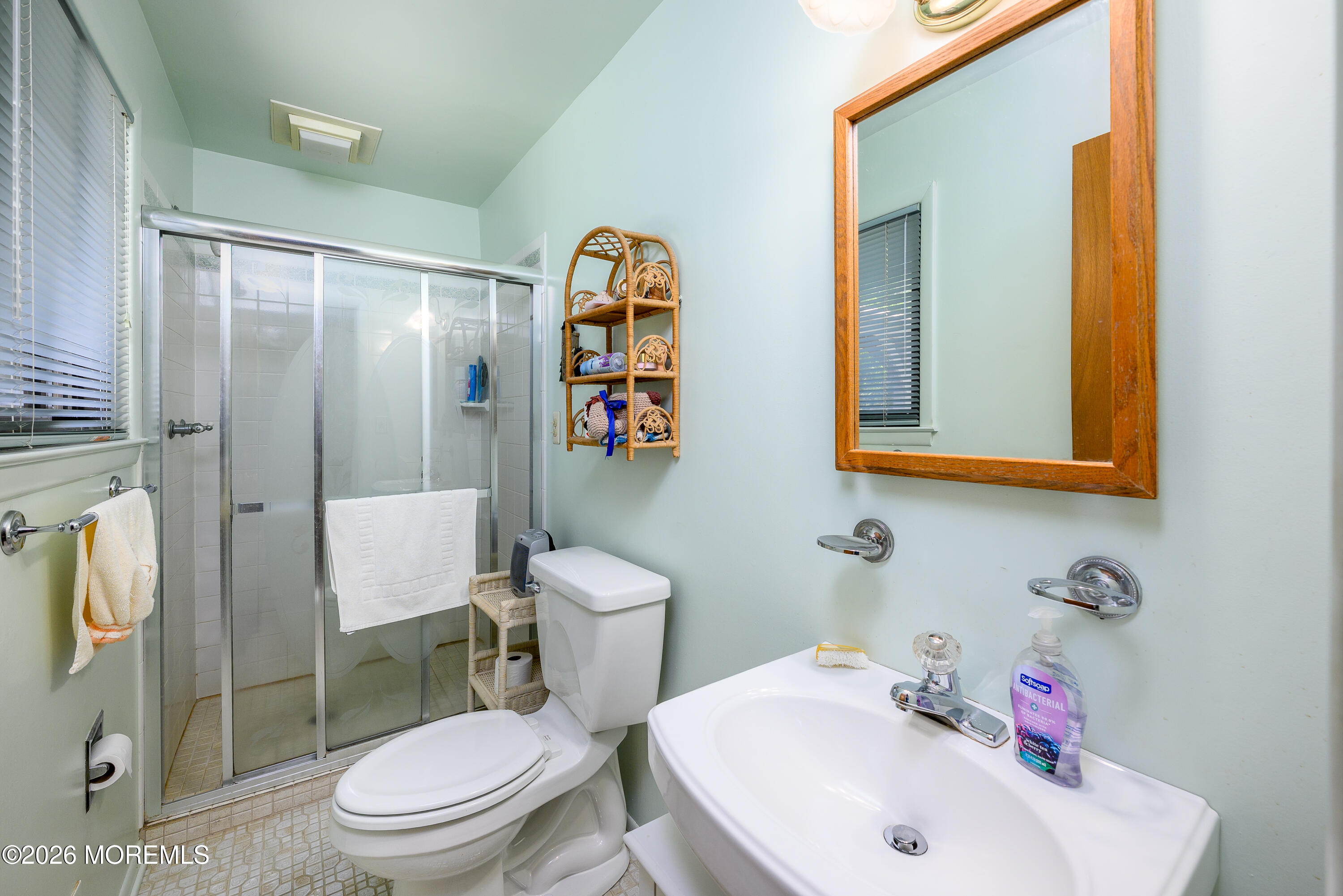 49 Newbury Road Howell, NJ 07731 - Photo 14 of 43 49 Newbury Rd-12