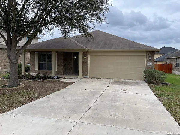 $1,900 | 2729 Scarlet Tanger, New Braunfels, TX 78130