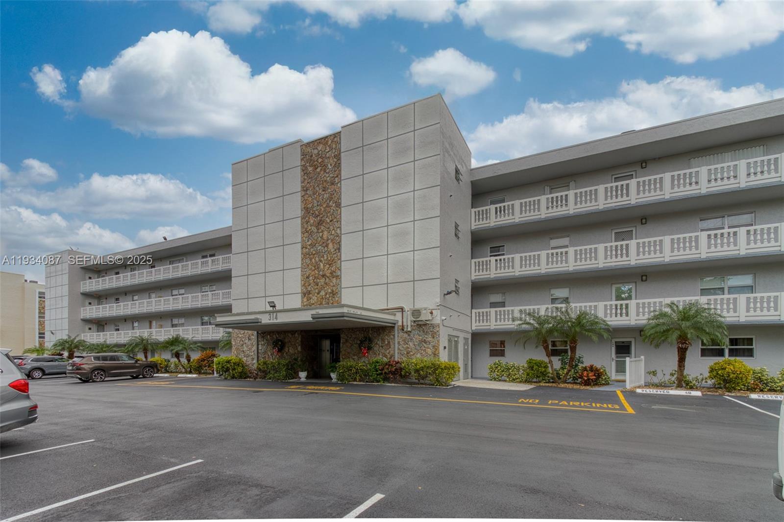 314 Southeast 10th Street, Unit 406 Dania Beach, FL 33004 - Photo 23 of 23