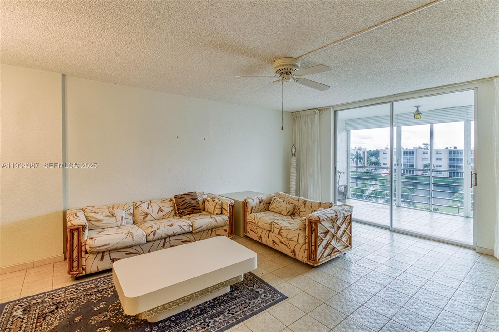 314 Southeast 10th Street, Unit 406 Dania Beach, FL 33004 - Photo 5 of 23