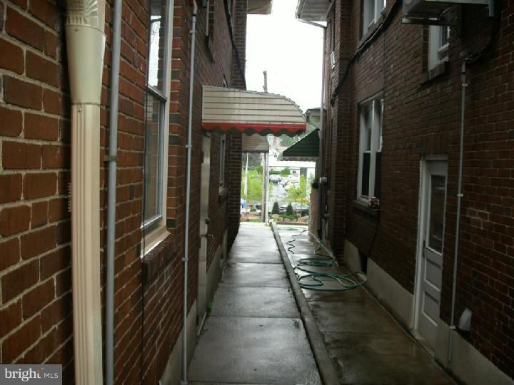 1018 Lancaster Avenue Reading, PA 19607 - Photo 2 of 21 Gallery Image 2