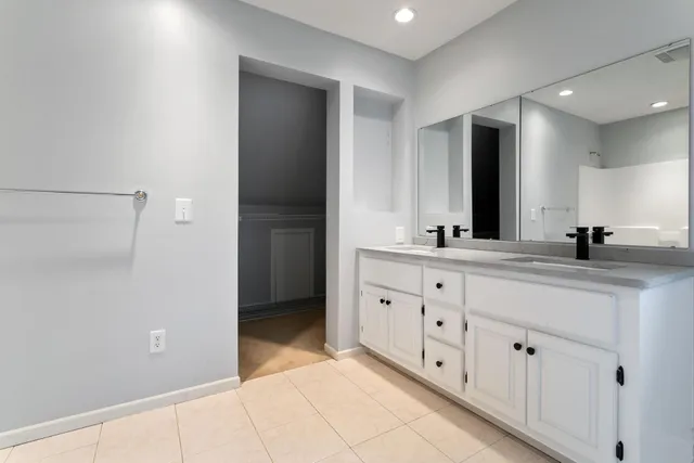 $699,000 | 1901 Lexington Avenue South, Mendota Heights, MN 55118