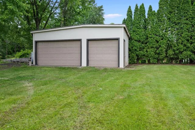 $699,000 | 1901 Lexington Avenue South, Mendota Heights, MN 55118